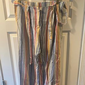 NEVER WORN spring pants